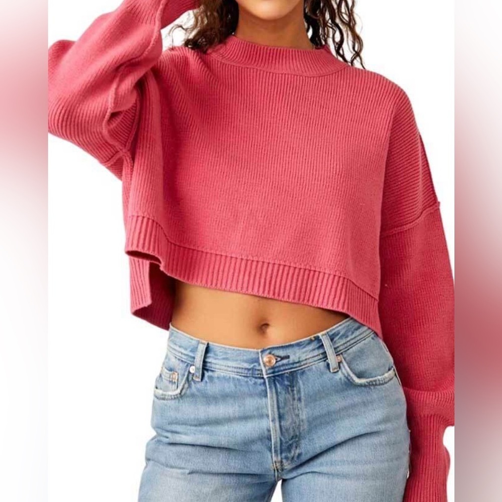 Free People Cropped Ribbed Sweater in Rose Pink